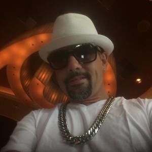 Meet your Posher, Tobias